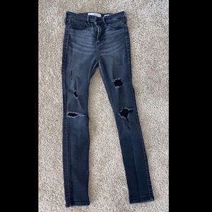 Hollister High wasted black skinny jeans